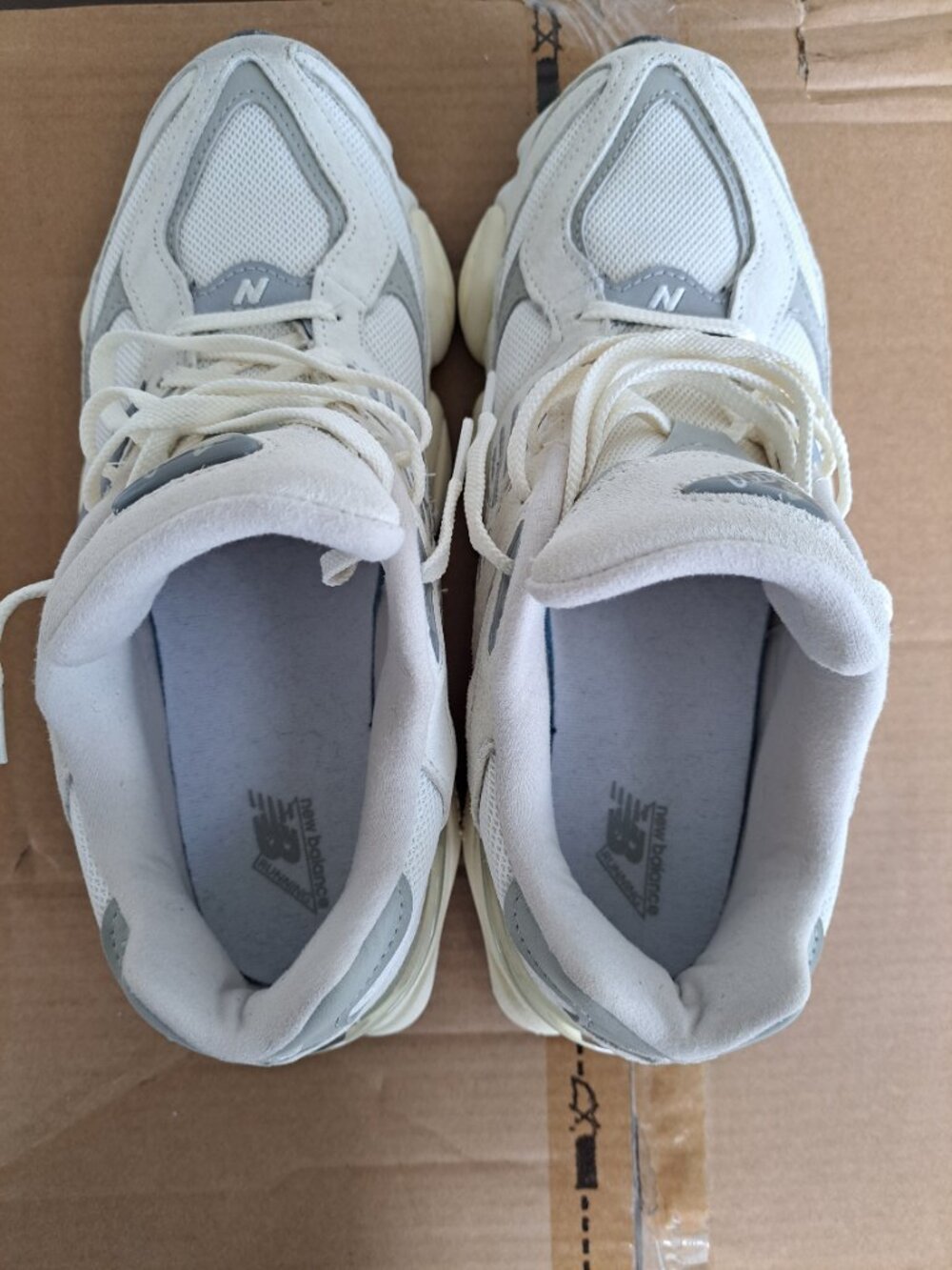 New Balance 9060 Sneakers - white and gray size 8.5 - Picture 8 of 10